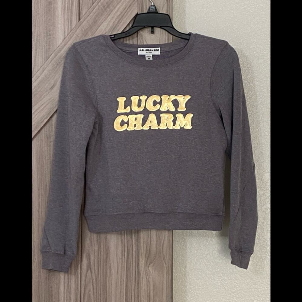 NWT sub_urban riot M (12) “Lucky charm”sweatshirt